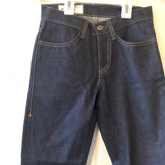 Imogene + Willie Mid Rise Dark Wash Skinny Jeans - Picture 2 of 9